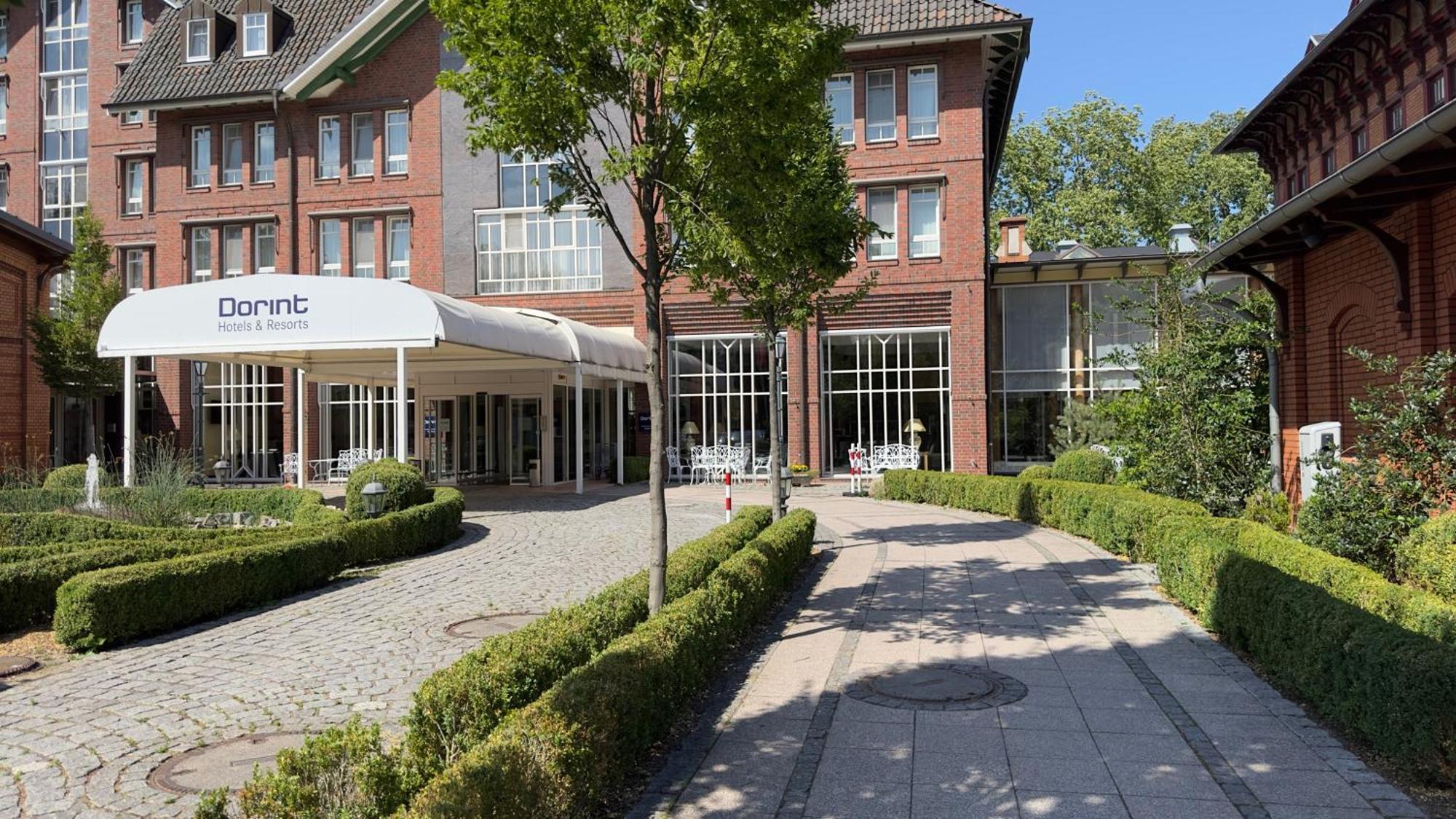 Dorint Herrenkrug Parkhotel Magdeburg Exterior photo